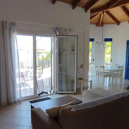 Pilias Villa *