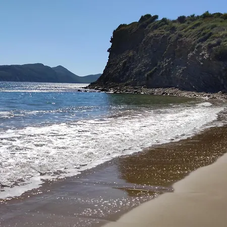 Pilias